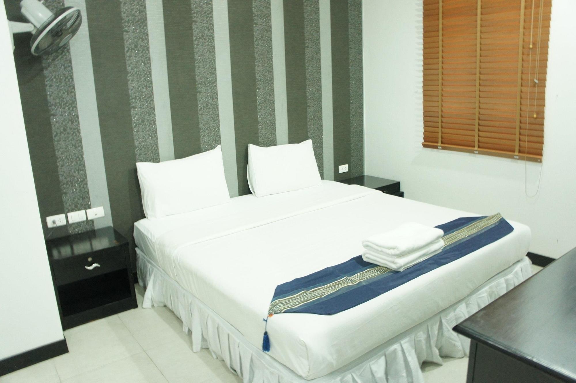 Noble House - 200 Meters Patong Beach Phuket Extérieur photo