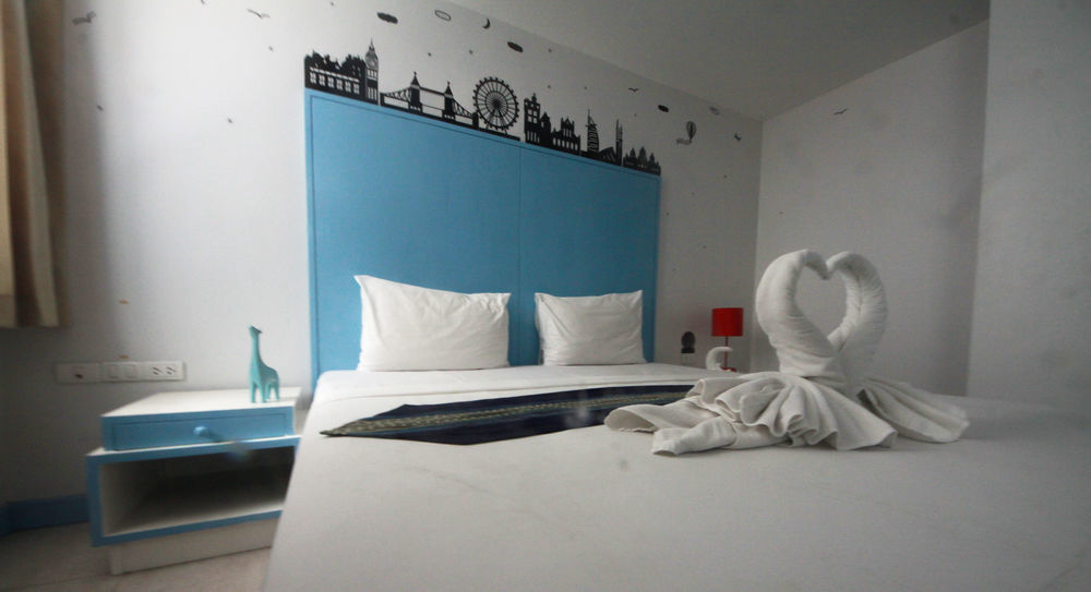 Noble House - 200 Meters Patong Beach Phuket Extérieur photo